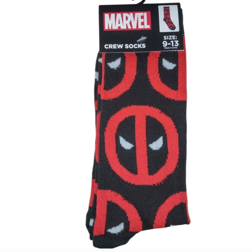 Marvel Deadpool Logo Crew Socks - Black and Red Unisex Bundle And Save